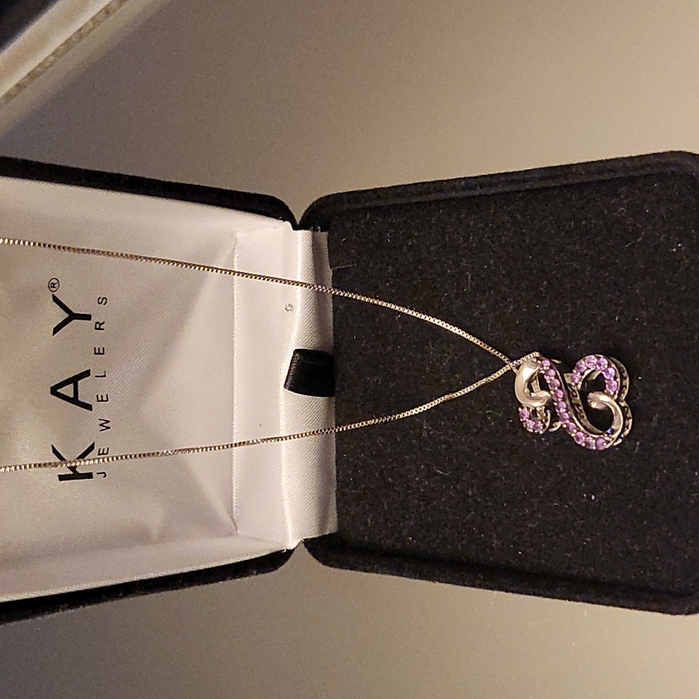 Pendant necklace
